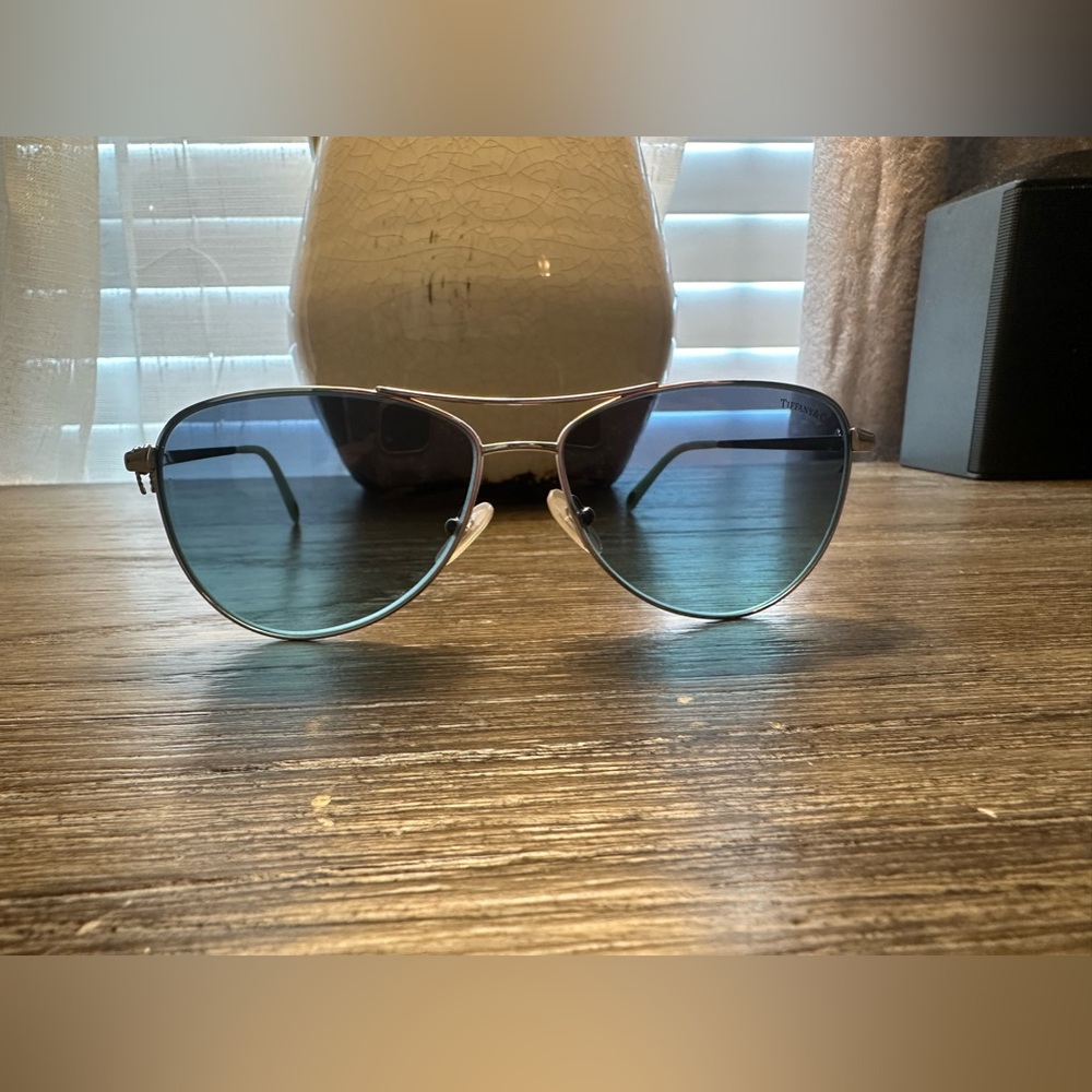 Tiffany & Co. TF3044 aviator sunglasses